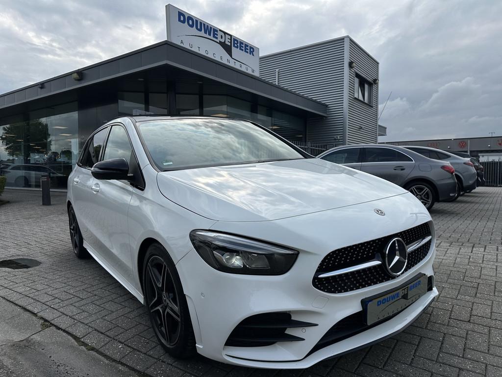 Mercedes-Benz B-Klasse 180 AMG Pano-Dak | Camera | Night | S, 12 maanden, 136 pk, Gebruikt, Euro 6