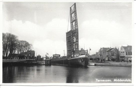 TERNEUZEN Middensluis brug binnenvaart scheepvaart, Verzenden, 1940 tot 1960, Ongelopen, Zeeland