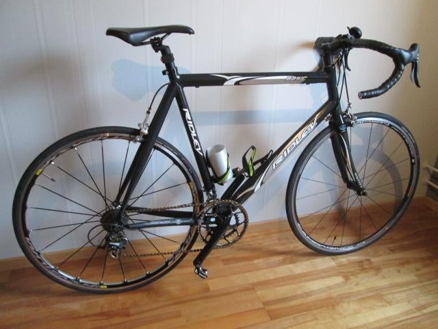 Ridley Basic, Fietsen en Brommers, Fietsen | Racefietsen, 28 inch, Aluminium, Zo goed als nieuw, 15 tot 20 versnellingen