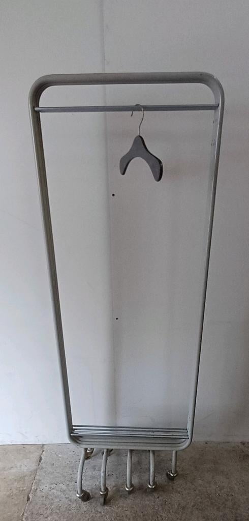 Handig vintage ziekenhuisscherm inklapbaar kledingrek, Kleding | Dames, Ophalen