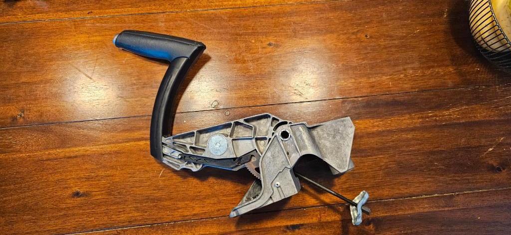 Audi A3 8P handrem 8P0711303C, Auto-onderdelen, Interieur en Bekleding, Ophalen of Verzenden, Gebruikt, Audi