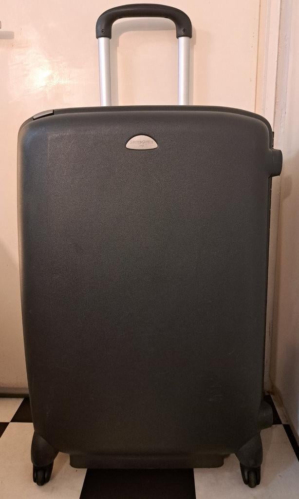 Samsonite grote koffer 4 wielen 80 cm cijferslot Deze koffer, Ophalen of Verzenden, Zo goed als nieuw, Hard kunststof, 70 cm of meer