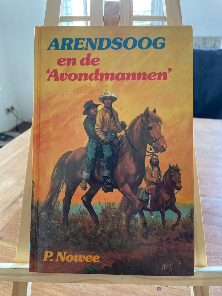 Arendsoog en de 'Avondmannen' - Eerste Druk P. Nowee, Boeken, Ophalen of Verzenden, Gelezen