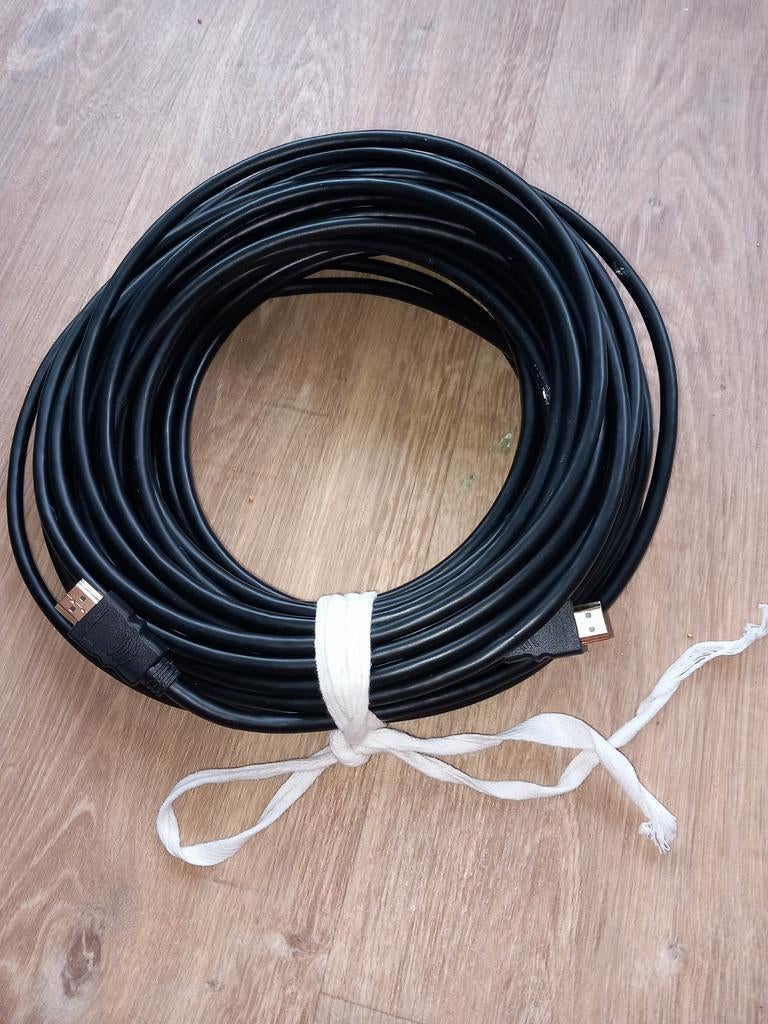 HDMI HDMI kabel 20 meter, Audio, Tv en Foto, Audiokabels en Televisiekabels, Ophalen of Verzenden, Zo goed als nieuw, 10 meter of meer