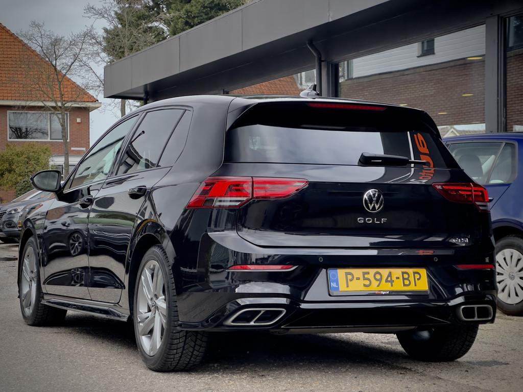Volkswagen Golf 1.5 eTSI AUT7 R-LINE+ SPORT-INT NAVI CAMERA, Euro 6, 4 cilinders, Zwart, Origineel Nederlands