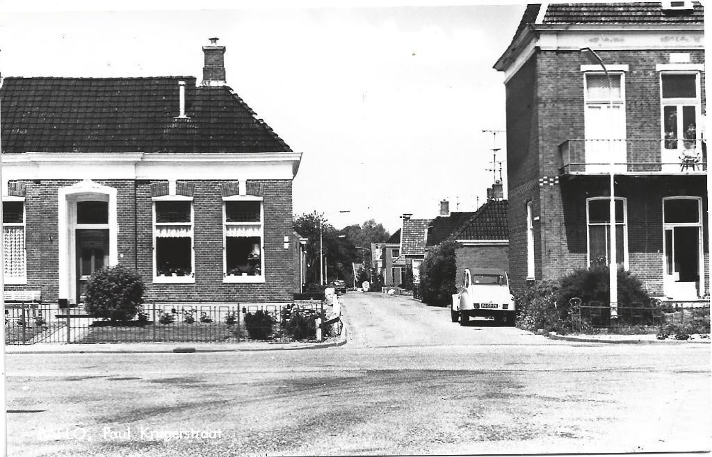 Baflo;  Paul Krugerstraat met auto deux chevaux, Verzenden, 1980 tot heden, Ongelopen, Groningen