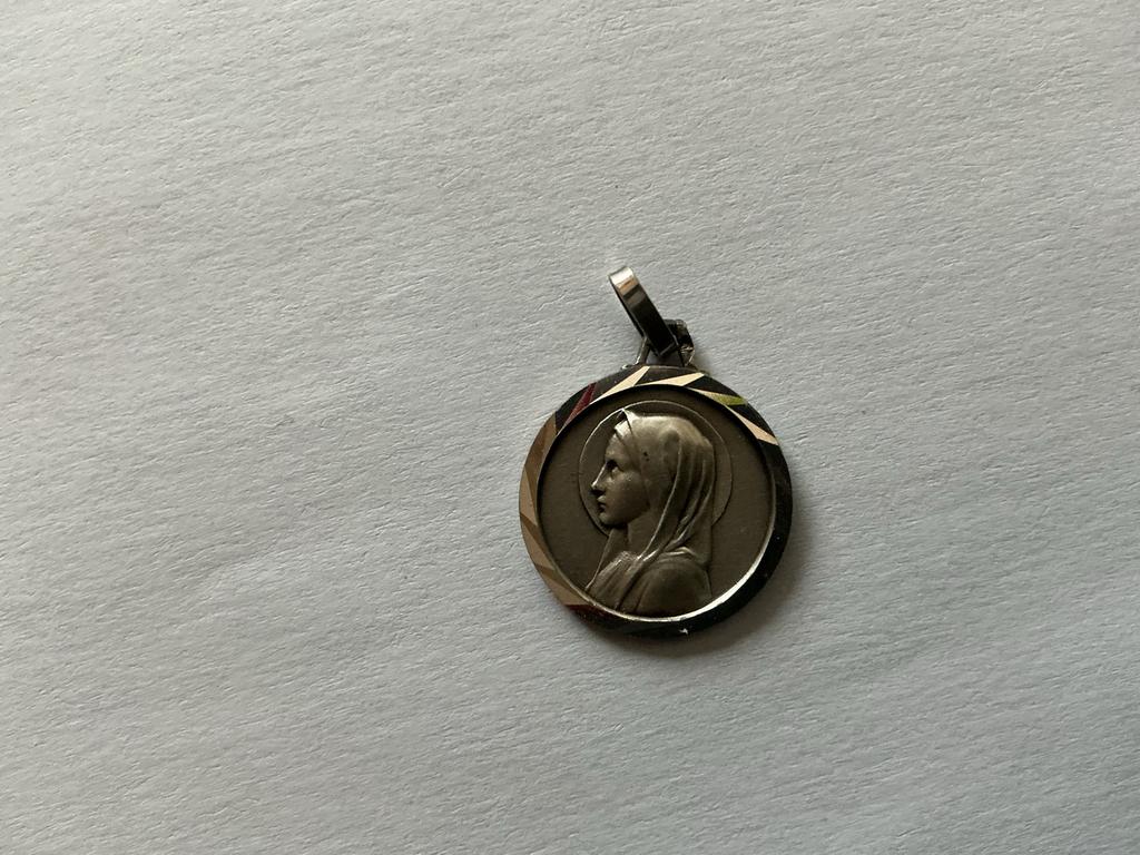 Zilveren hanger Bernadette en Maria Lourdes, Ophalen of Verzenden, Nieuw, Zilver, Overige voorstellingen