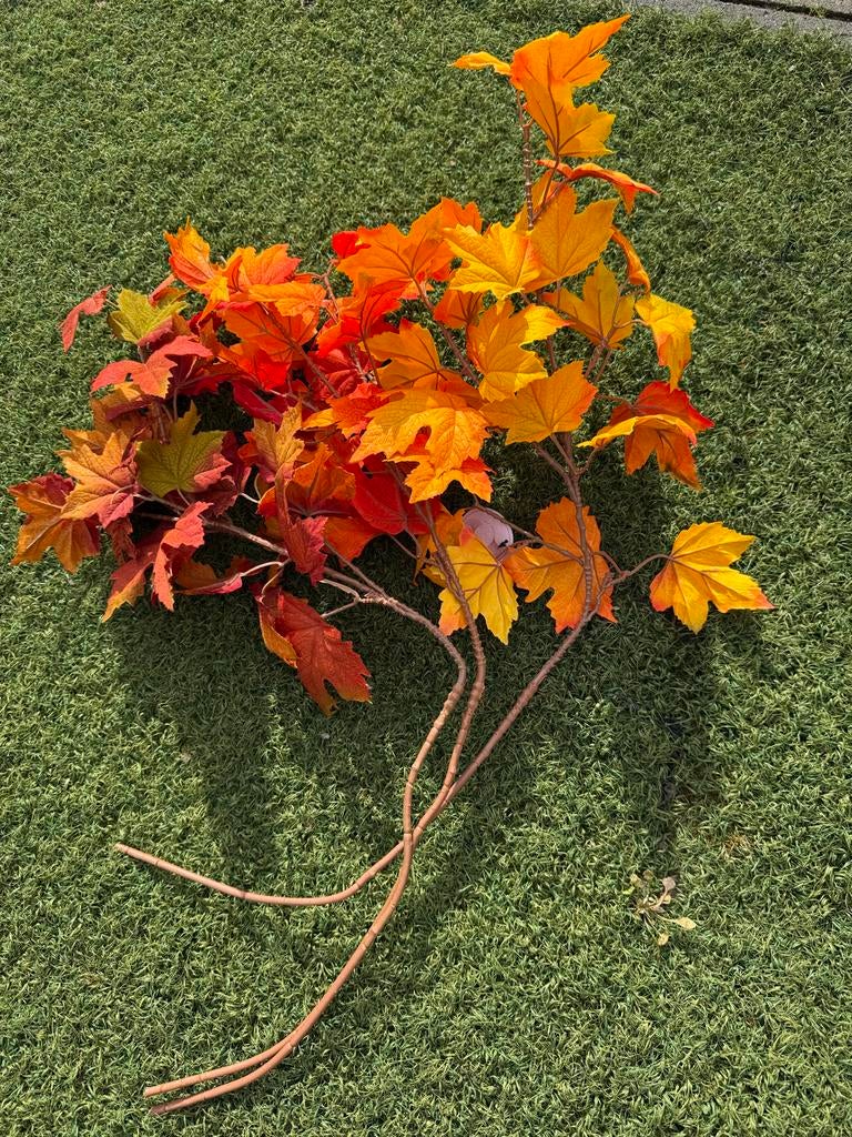 3 takken met herfstbladeren, Ophalen of Verzenden, Gebruikt, Meerkleurig, Kunststof