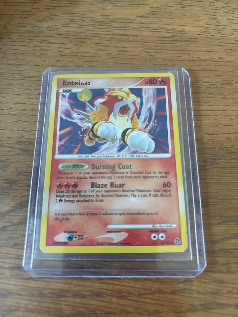 Entei 4/132 Holo - Goede staat, Ophalen of Verzenden, Gebruikt, Losse kaart, Foil