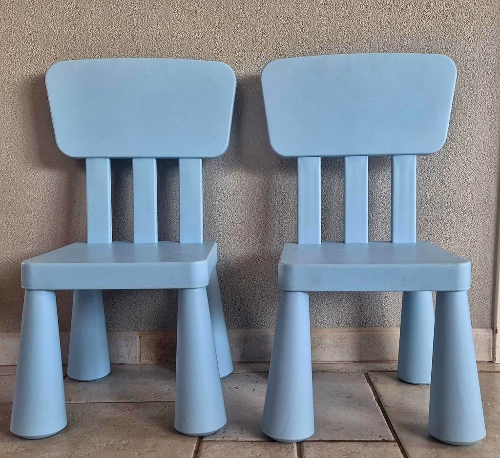 Twee blauwe Ikea mammut stoeltjes, Kinderen en Baby's, Kinderkamer | Tafels en Stoelen, Ophalen of Verzenden, Gebruikt, Stoel(en)