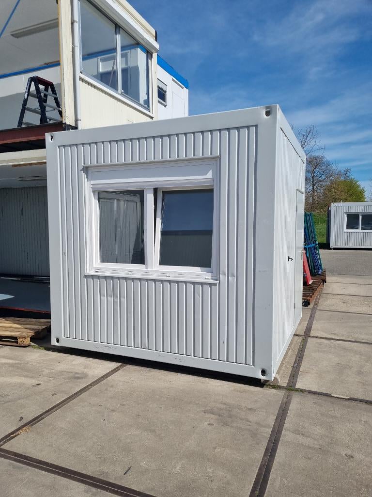 Jong gebruikte unit 3x3 meter 2 Ramen Rolluiken, Ophalen