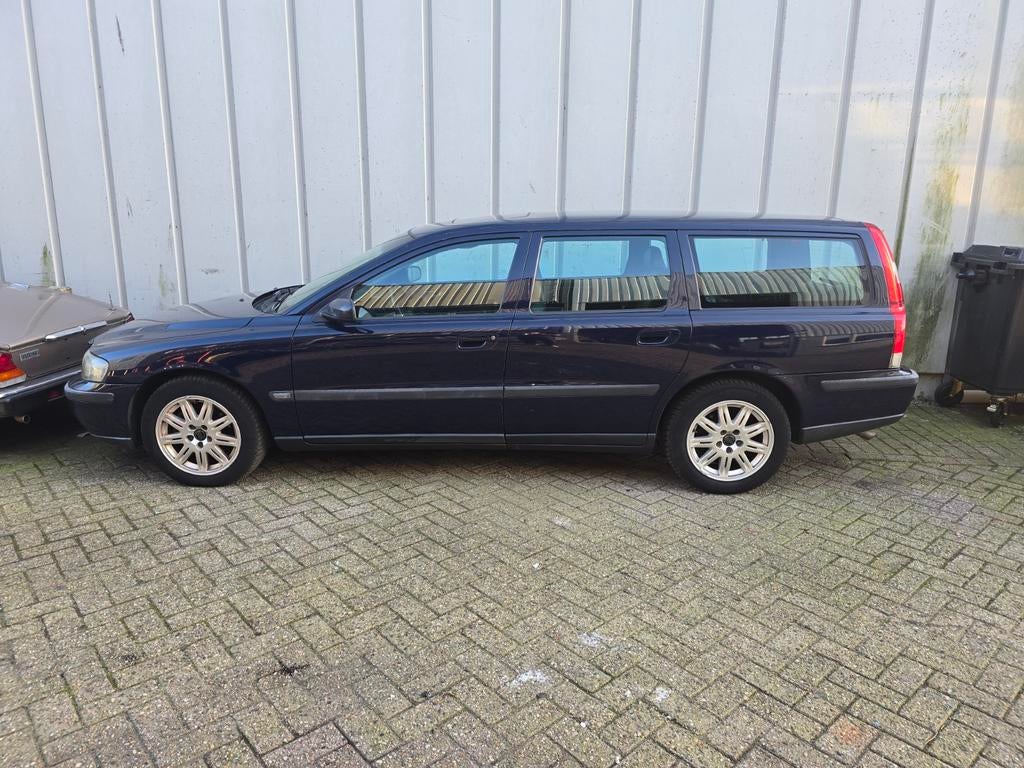 Volvo V70 2.4 140PK 2004 Blauw, Auto's, Volvo, Particulier, V70, ABS, Airbags, Airconditioning, Centrale vergrendeling, Benzine