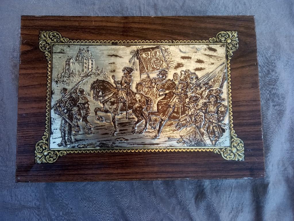 Blik Lutti Reliëf, Ophalen of Verzenden, Gebruikt, Overige