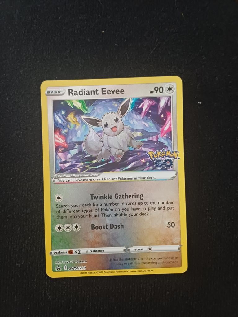 Radiant Eevee Pokémon GO SWSH230 Promo Kaart, Ophalen of Verzenden, Zo goed als nieuw, Losse kaart, Foil