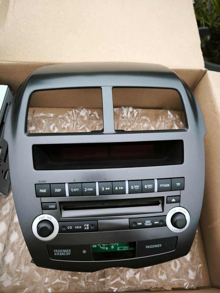 Dashboard Mitsubishi ASX met radio en CD speler, Auto-onderdelen, Ophalen of Verzenden, Gebruikt, Mitsubishi