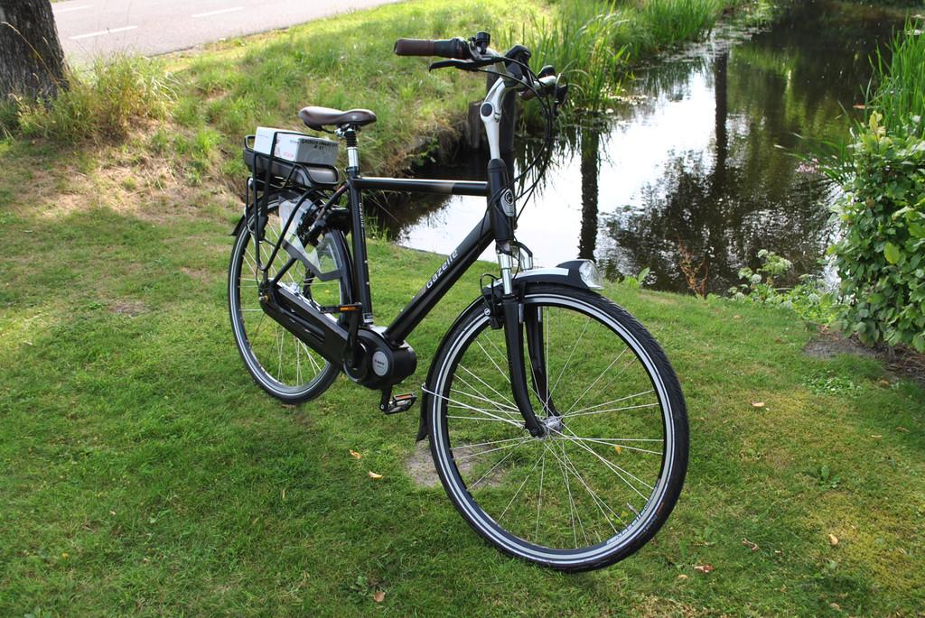 Gazelle Orange C7 Framemaat 57 cm 400 WH accu, Wilhelminaweg 8
6951 bp  Dieren, NL, Gazelle, Info@gazelle.nl, Zo goed als nieuw