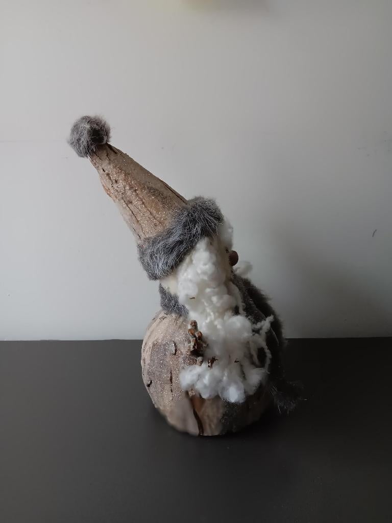 Decoratieve kerst gnome vrouw van hout en textiel, Diversen, Kerst, Ophalen of Verzenden, Gebruikt