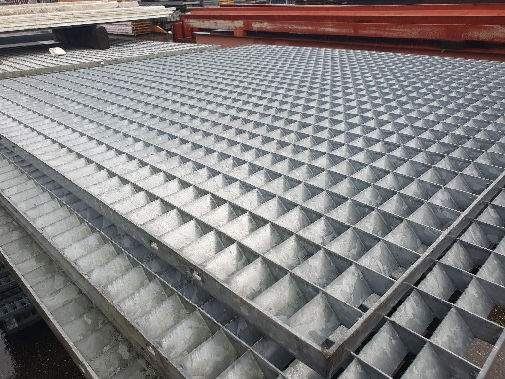 Lamellen roosters gegalvaniseerd tuinschermen ( 134 ), Ophalen, Zo goed als nieuw, 200 cm of meer, Nb