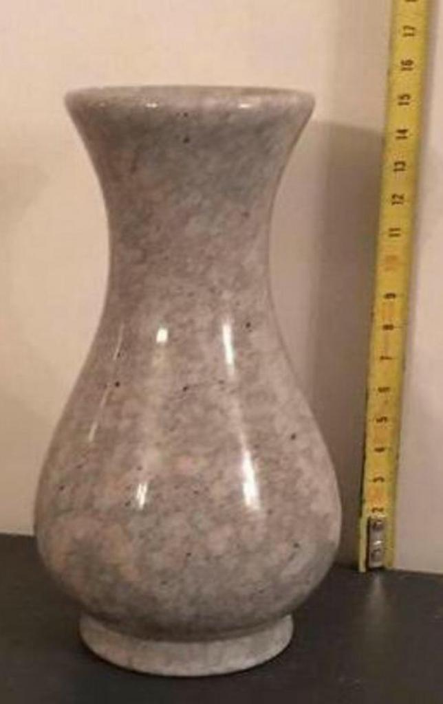 Elegante granieten vaas - tijdloos design, Ophalen, Steen, Overige kleuren, Zo goed als nieuw