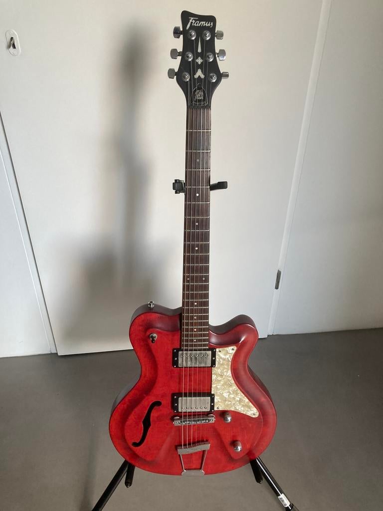 Framus Tennessee semi hollow body, Muziek en Instrumenten, Snaarinstrumenten | Gitaren | Elektrisch, Zo goed als nieuw, Semi-solid body