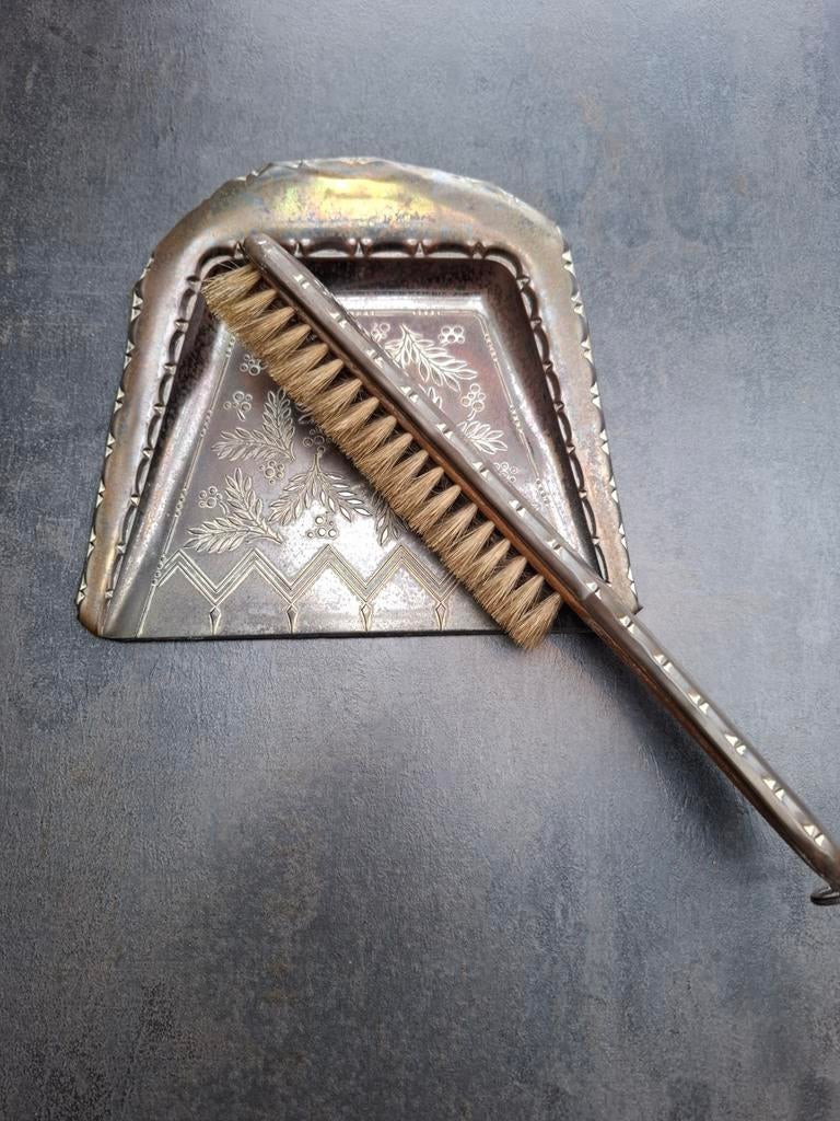 Kruimelveger, om (damasten) tafelkleed mee schoon te vegen, Ophalen of Verzenden