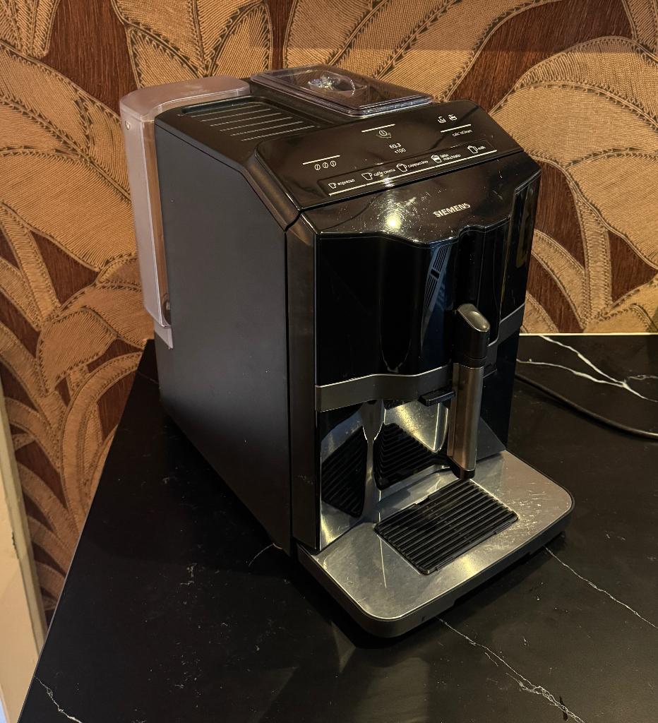 Siemens EQ.3 koffiezetapparaat, Witgoed en Apparatuur, Koffiezetapparaten, Gebruikt, Koffiemachine, Ophalen of Verzenden, Afneembaar waterreservoir