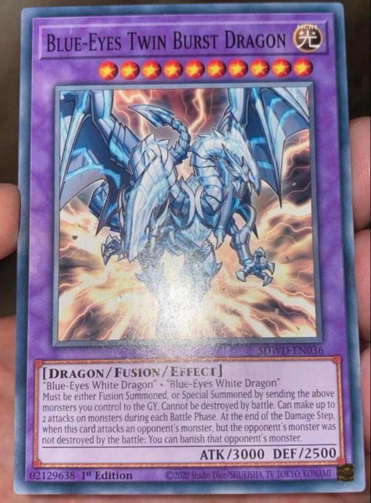 Yu-Gi-Oh! Blue Eyes Twin Burst Dragon SDWD 1st Ed !, Verzenden, Zo goed als nieuw, Losse kaart