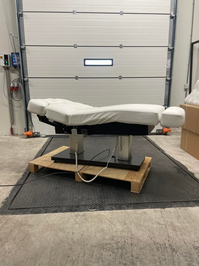 Bellezi Velvet EVO PRO PD White-black base, Ophalen, Kunststof, Wellnessbank, Wit