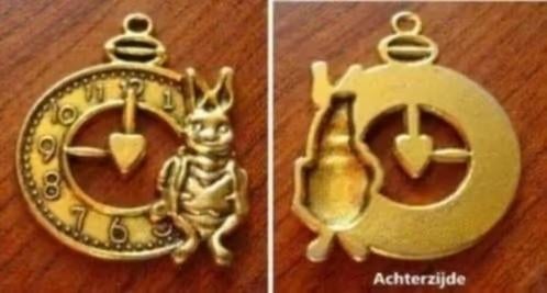 Vergulde bronzen hanger, horlogevorm met konijn., Overige materialen, Overige voorstellingen, Verzenden, Zo goed als nieuw