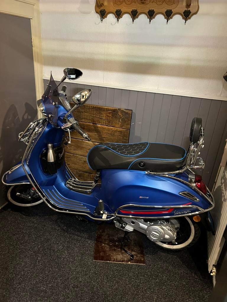 Tekoop vespa sprint snor, Ophalen, Zo goed als nieuw, Benzine, Vespa
