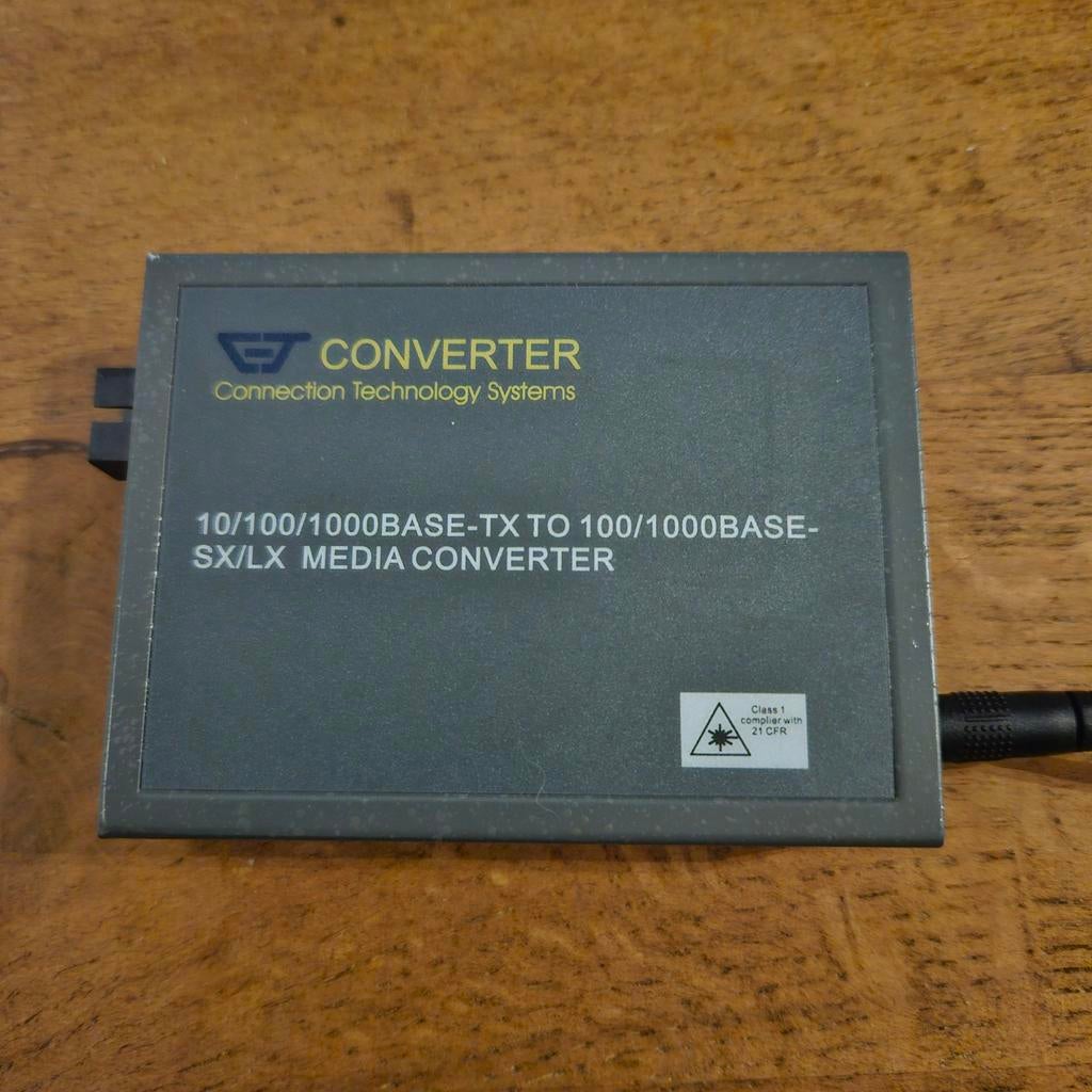 Media Converter Glasvezel naar Ethernet (Gigabit), Computers en Software, Netwerk switches, Ophalen of Verzenden