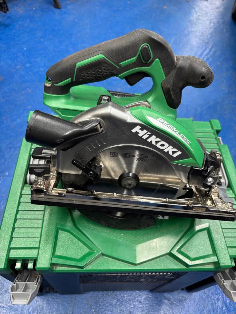 Hitachi UC18YGSL + Acculader + Accu, Ophalen, Gebruikt, Minder dan 400 watt, Overige typen