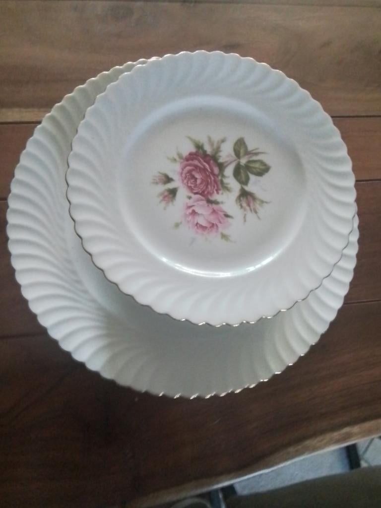 Gebakstel, Huis en Inrichting, Keuken | Servies, Ophalen of Verzenden, Zo goed als nieuw, Overige stijlen, Kop(pen) en/of Schotel(s)