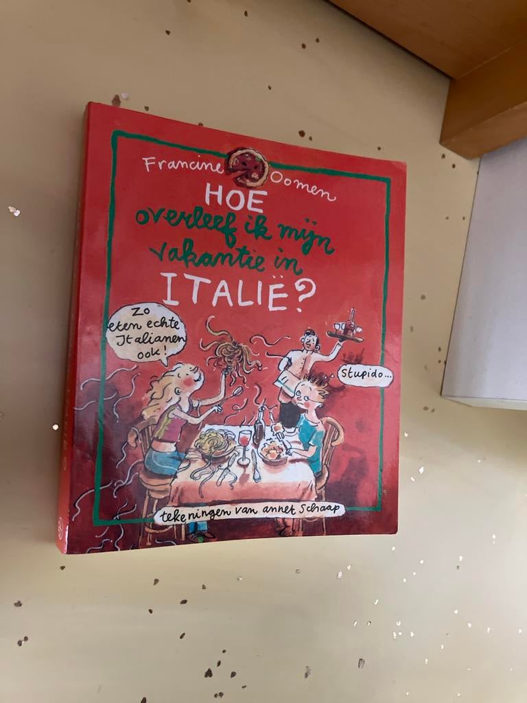 Hoe overleef ik mijn vakantie in Italië?, Boeken, Overige merken, Europa, Ophalen of Verzenden, Zo goed als nieuw