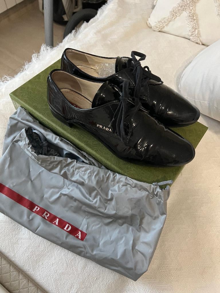 Prada zwarte lakleer lage schoenen ORIGINEEL !, Schoenen met lage hakken, Prada, Verzenden, Zwart