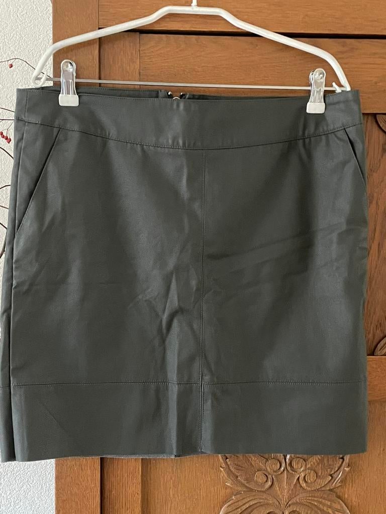 Nieuw grijs/groen lederlook  rokje Only 44, Maat 42/44 (L), Ophalen of Verzenden, Zo goed als nieuw, Grijs