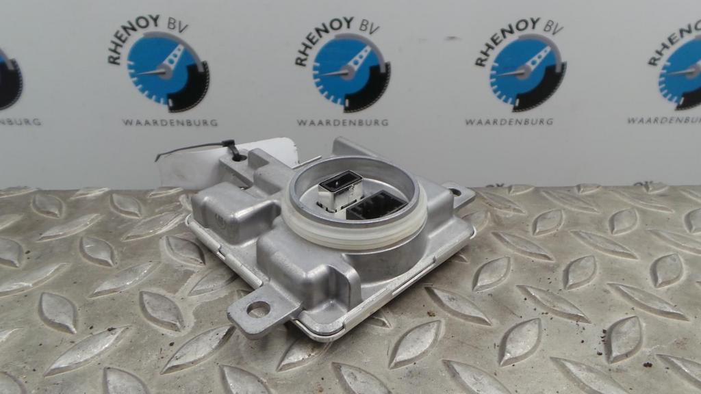 VOLVO V40 XENON STUURAPPARAAT 2014, Ophalen of Verzenden, Gebruikt, Stiba lid