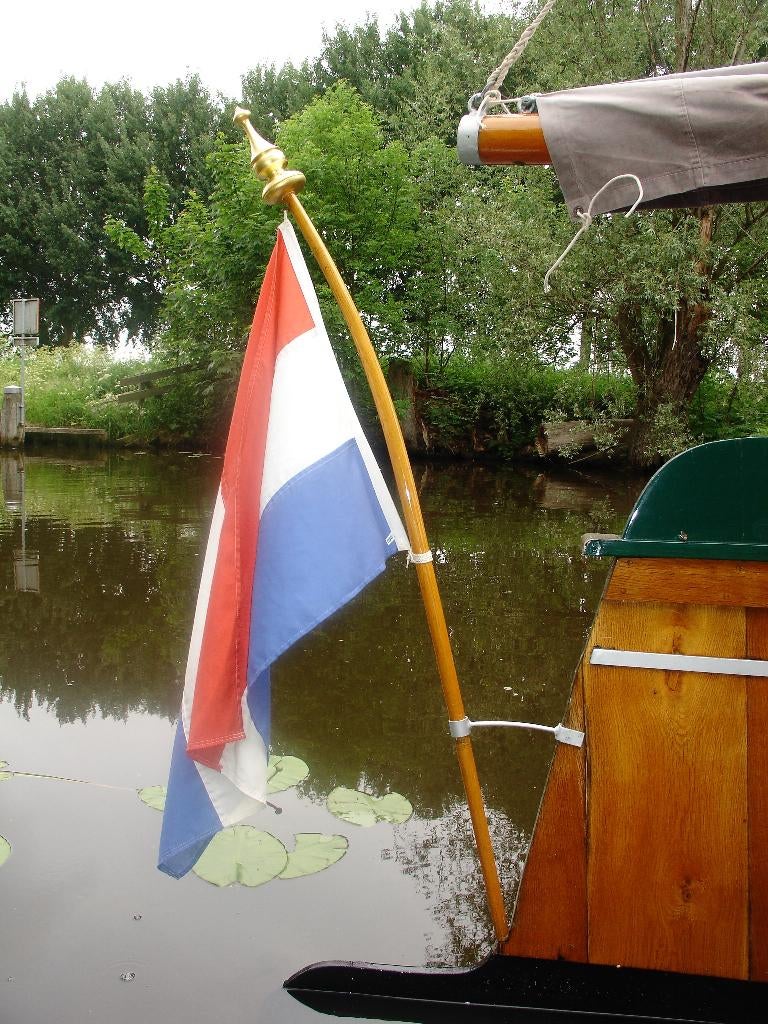 Vlaggenstokuithouder op roerblad in messing of rvs, Watersport en Boten, Witherenstraat 2a 8701 JJ Bolsward, Info@varionvaarplezier.nl