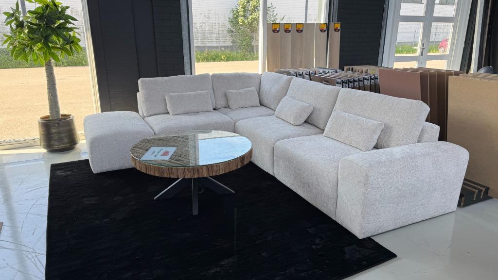 Direct ophalen | Hoekbank lounge Boucle | Comfort| Utrecht, Huis en Inrichting, Banken | Bankstellen, Ophalen, Info@trendvortex.com