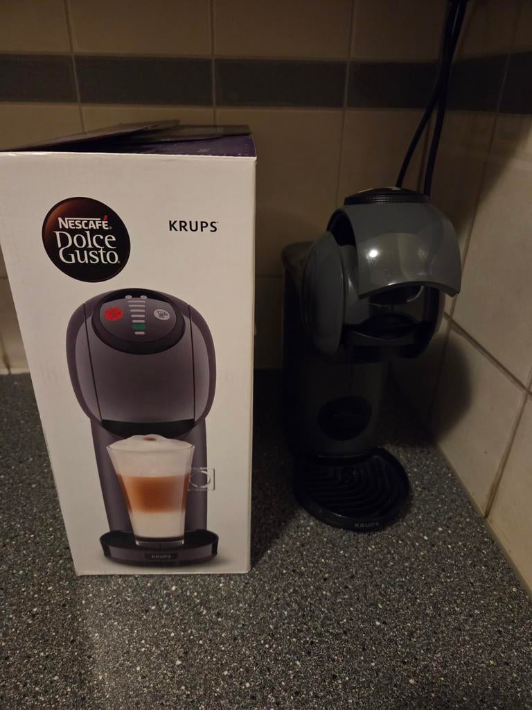 Nescafé Dolce Gusto Genio S Koffiezetapparaat, Koffiemachine, Ophalen of Verzenden, Zo goed als nieuw, 1 kopje