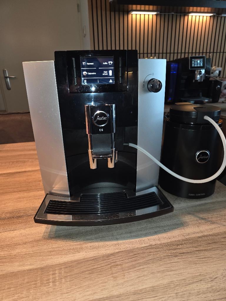 Jura E6 Platin met Jura 1 L Cool Control, Witgoed en Apparatuur, Ophalen of Verzenden