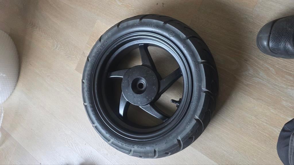 Achterwiel 12 inch Sym, Ophalen of Verzenden