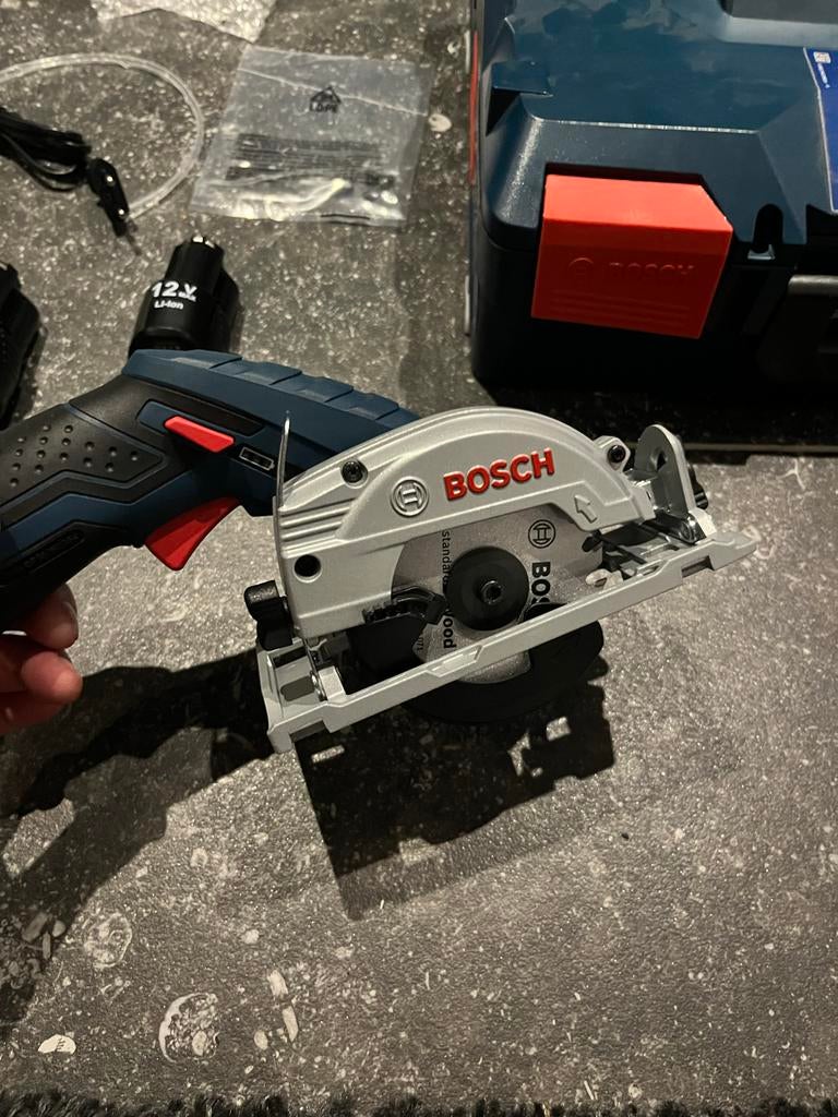 Bosch GKS 12V-26 Accu Cirkelzaag - Compact en Krachtig, Minder dan 30 mm, Cirkelzaag, Nieuw, Ophalen of Verzenden