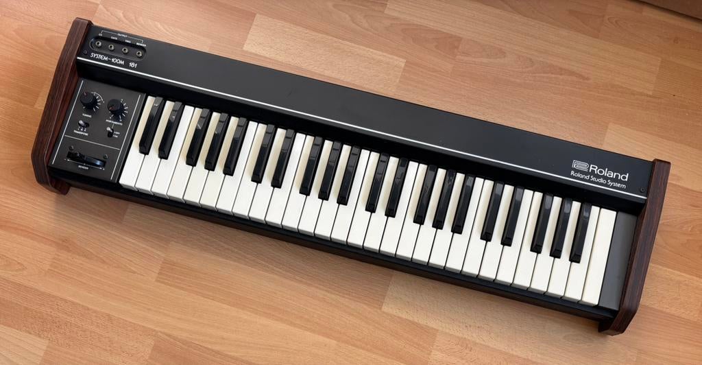 Roland system 100m 181 keyboard, Ophalen of Verzenden, Zo goed als nieuw, 61 toetsen, Roland
