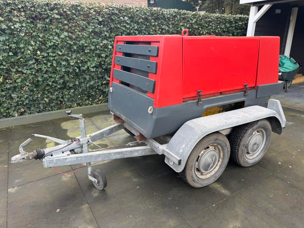 Atlas Copco XAS60 schroefcompressor incl. gereedschap, Ophalen