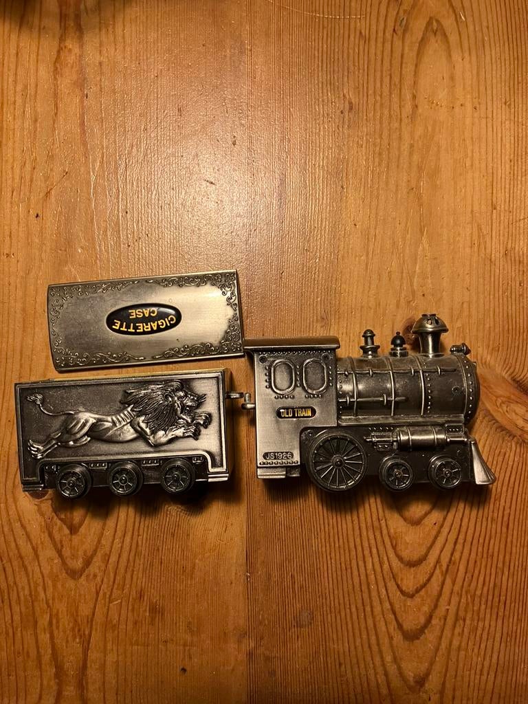 Trein aansteker en wagon voor sigaretten, Antiek en Kunst, Ophalen of Verzenden