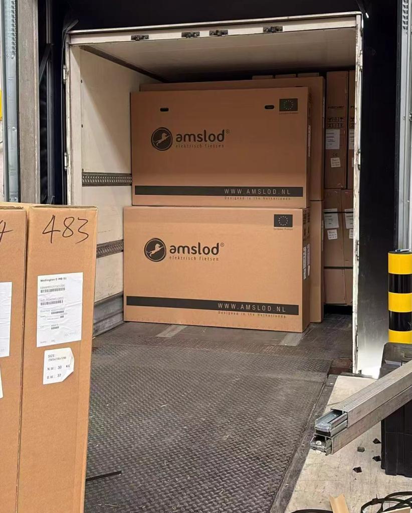 Stella - Amslod FAILLISSEMENTSPARTIJEN e-bikes duizenden st.