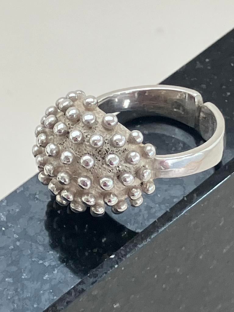 Zilveren Sputnik ring, Ophalen of Verzenden, Zo goed als nieuw, 17 tot 18, Dame