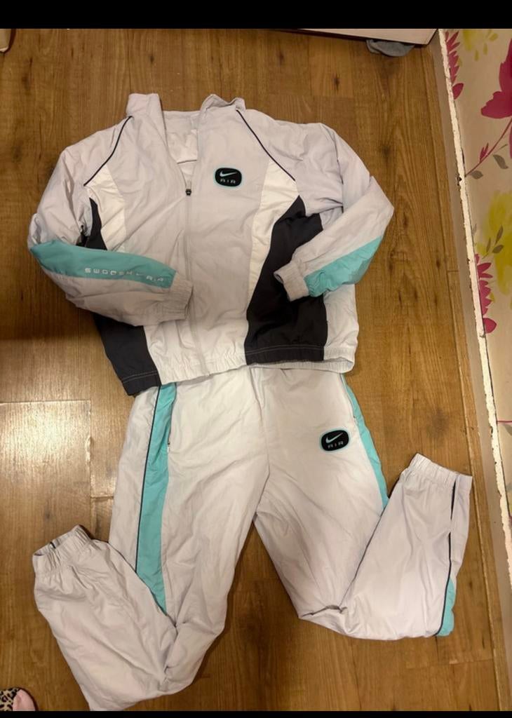 Nike trainingspak prijs kan besproken worden, Ophalen of Verzenden, Nieuw, Zwart, Algemeen