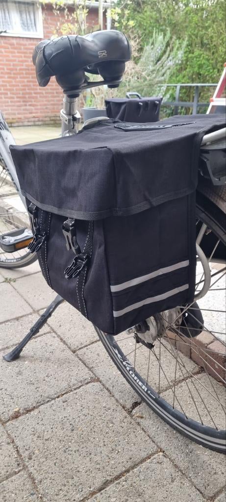 Zwarte dubbele fietstas - Ruim en praktisch, Ophalen of Verzenden, Gebruikt, Onbekend